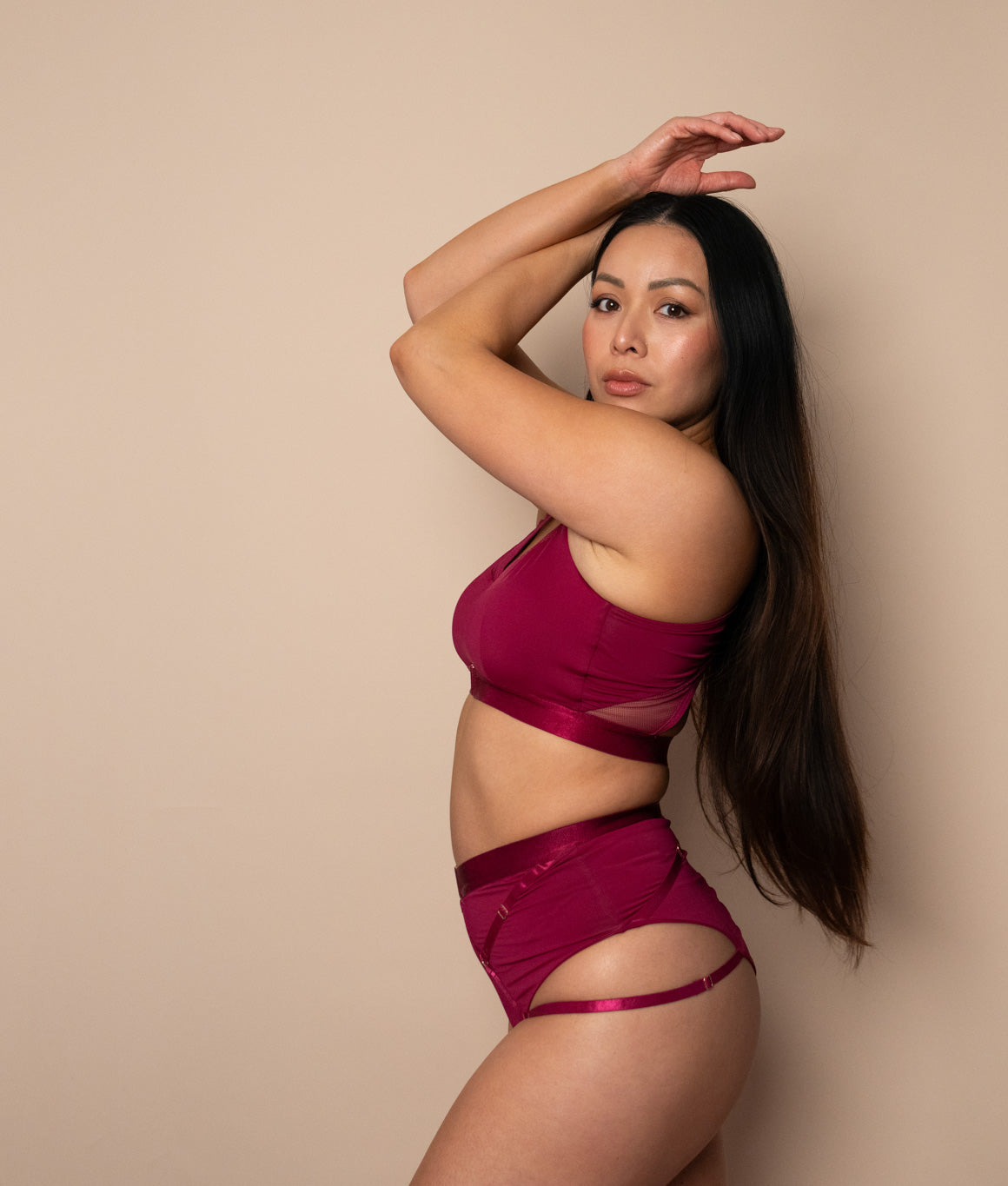 Perla Shorts - Matte Fuchsia