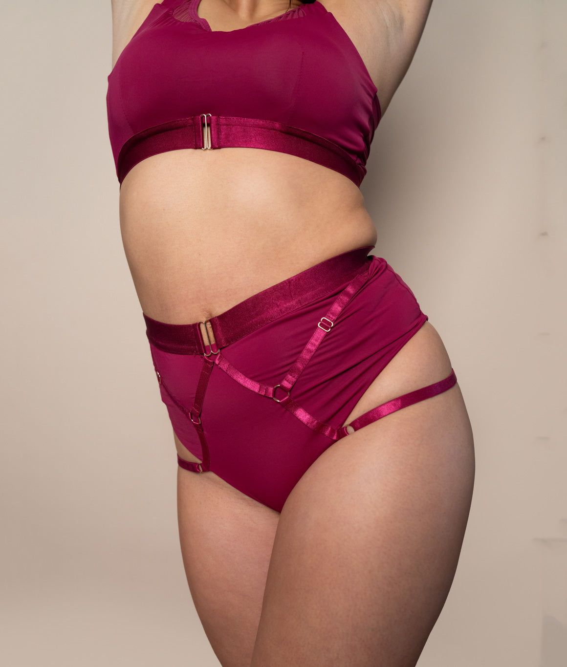 Perla Shorts - Matte Fuchsia
